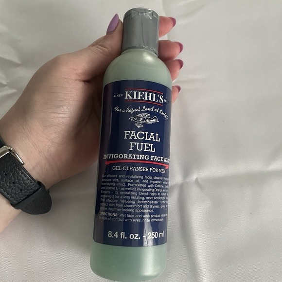 Kiehl's Facial Fuel Energizing Moisture Treatment For Men & Face Wash With Bag - Picture 4 of 11